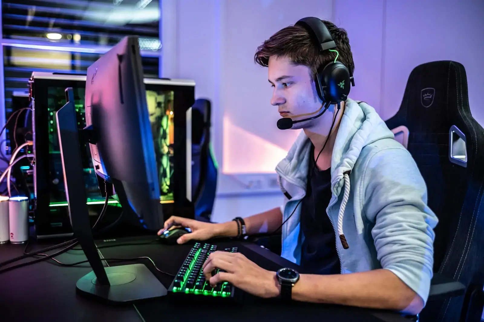 How will online gaming technology change in the next 10 years?