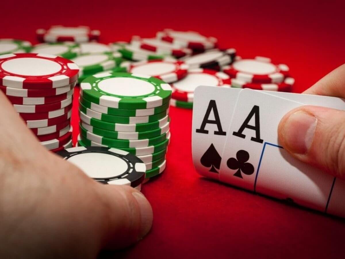 How poker rooms make profits